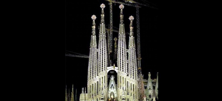 ¿Cómo acabar la Sagrada Familia?